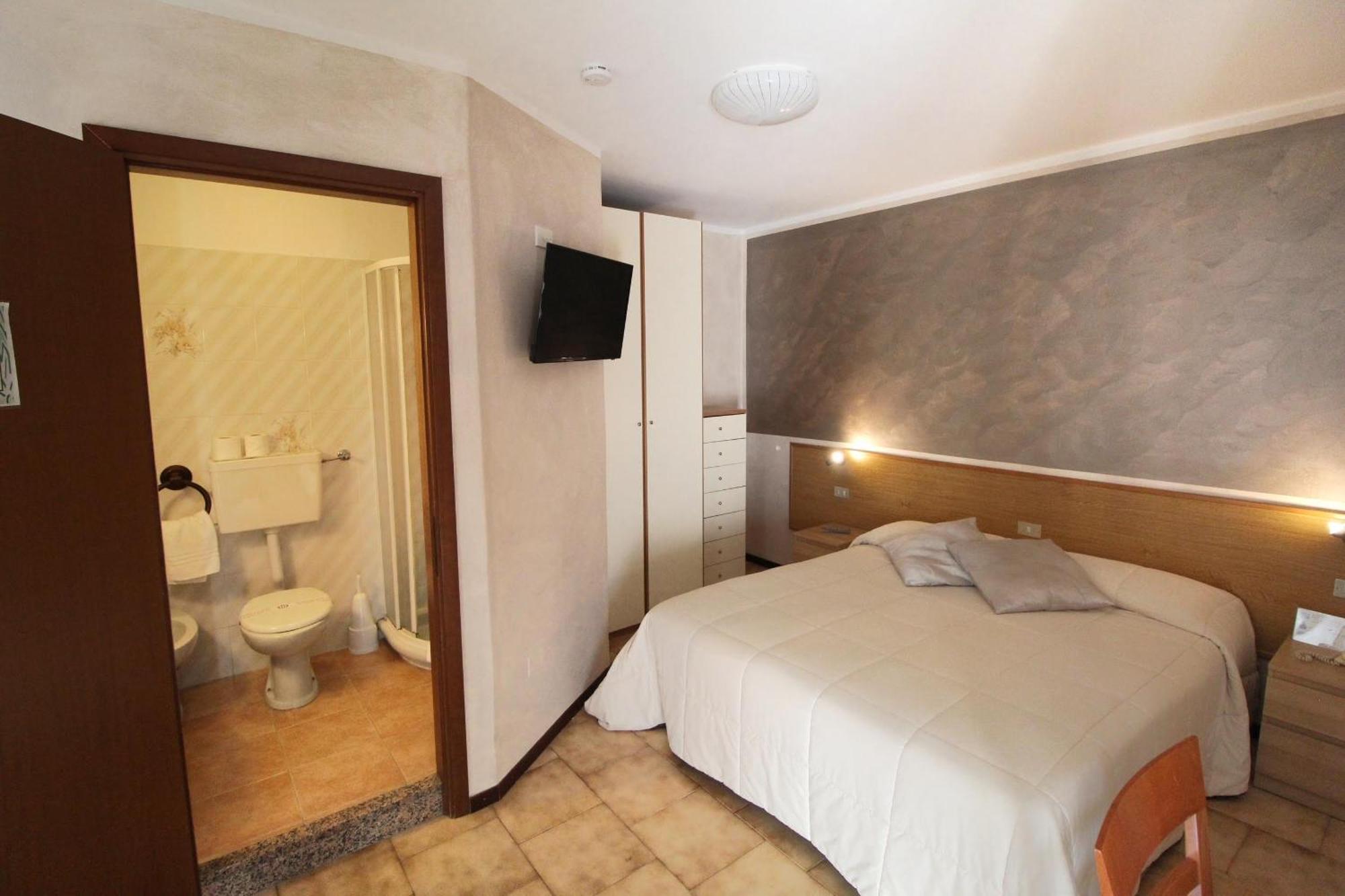 Hotel Avogadro San Pellegrino Terme Exterior photo